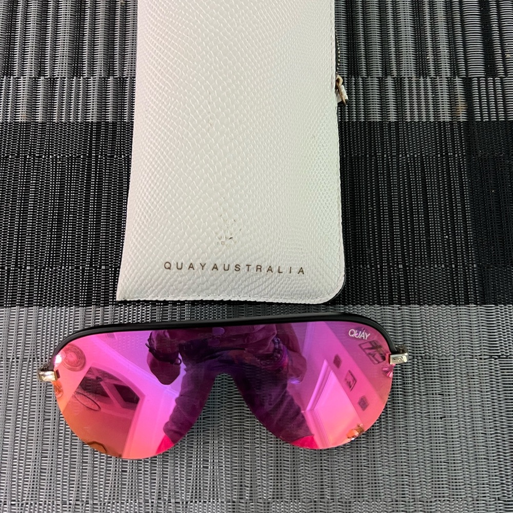 Quay, Australia, sunglasses pink mirror
